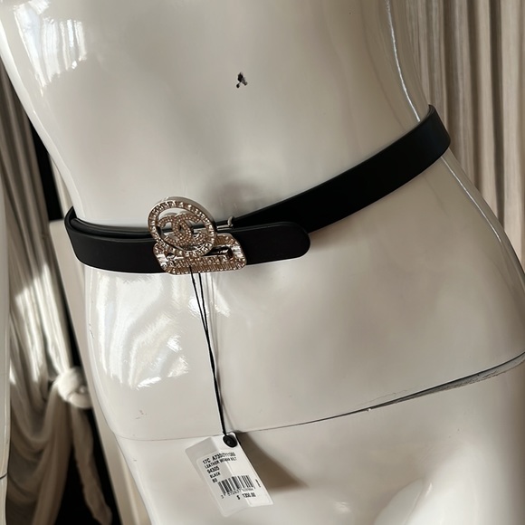 Authentic Chanel belt brand new with tags size 80 too small. Buckle warm twice.. - Picture 3 of 10